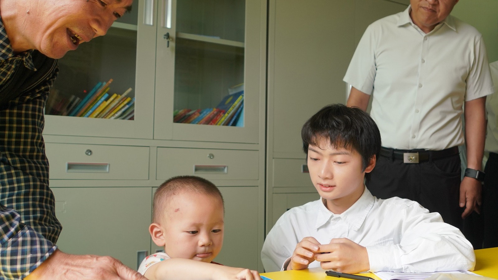 城大學者與諾貝爾獎得主領導幼兒研究　促進農村兒童高質量發展