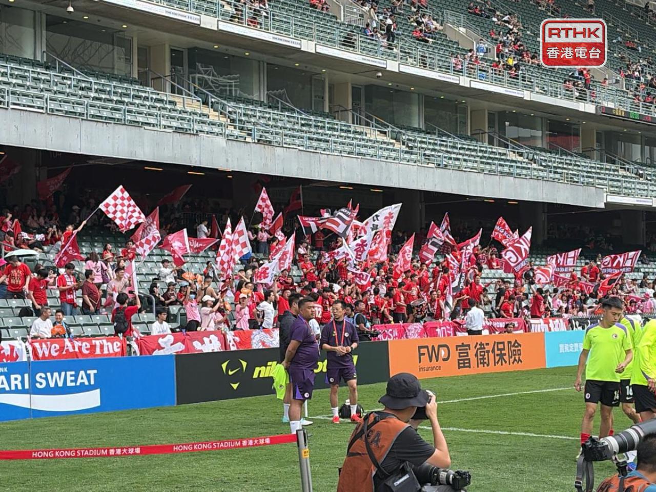 賀歲盃足球賽下午3時在香港大球場舉行,港隊迎戰韓職FC首爾。(鄧鈞尤攝)