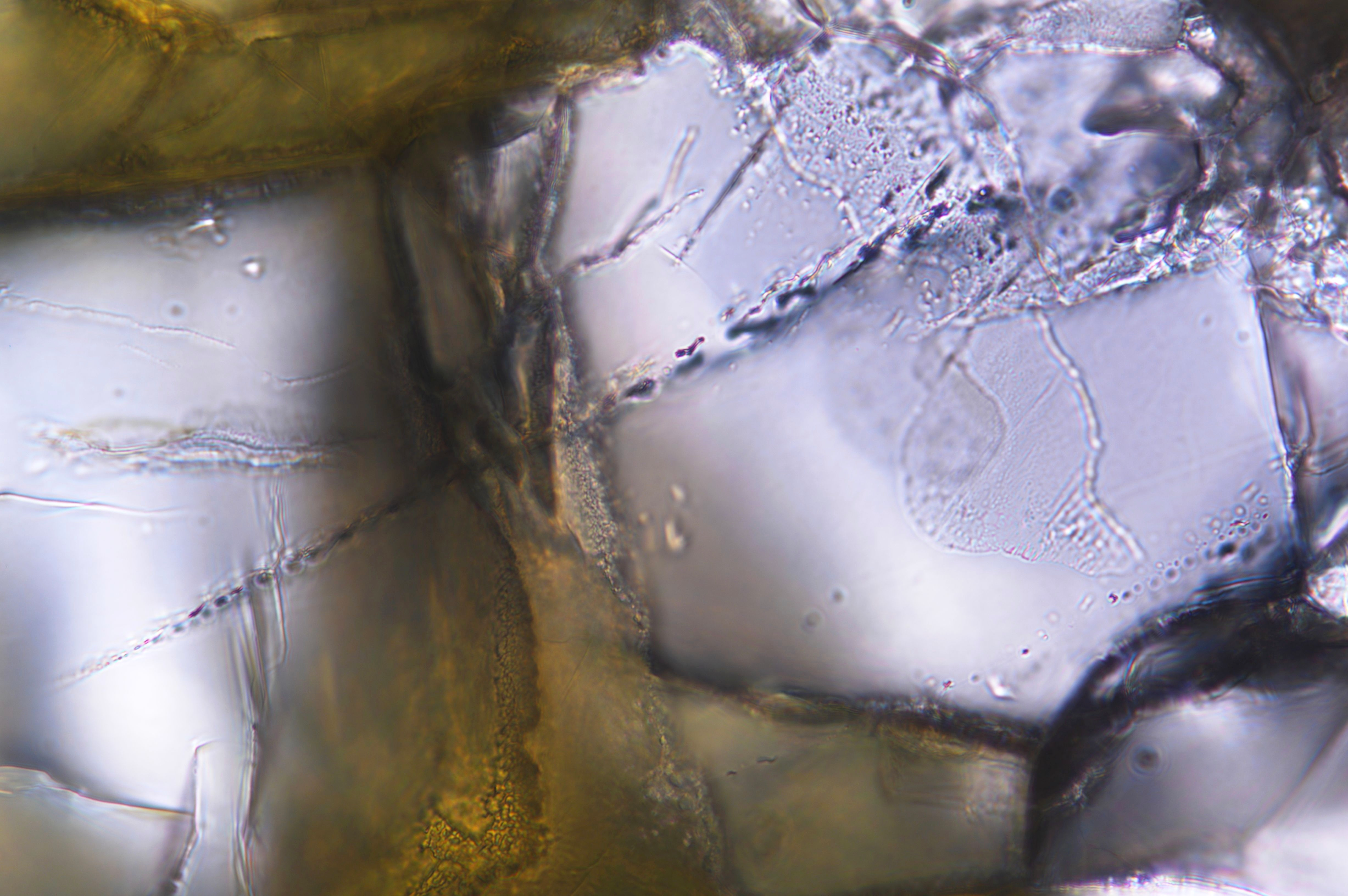 我国科学家在青藏高原首次发现天然氢气重要来源