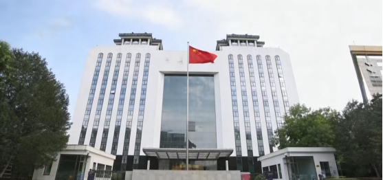 1ce90536d2e4bda3c1bb79cb78ee0a83