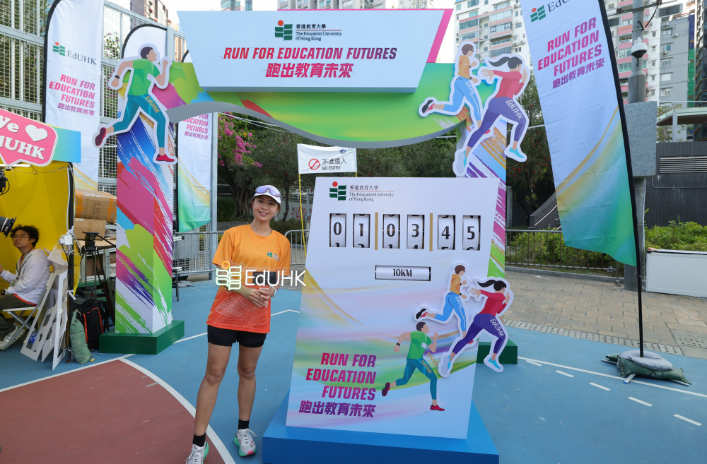 郑萃雯：跨媒体节目主持; 教大校友