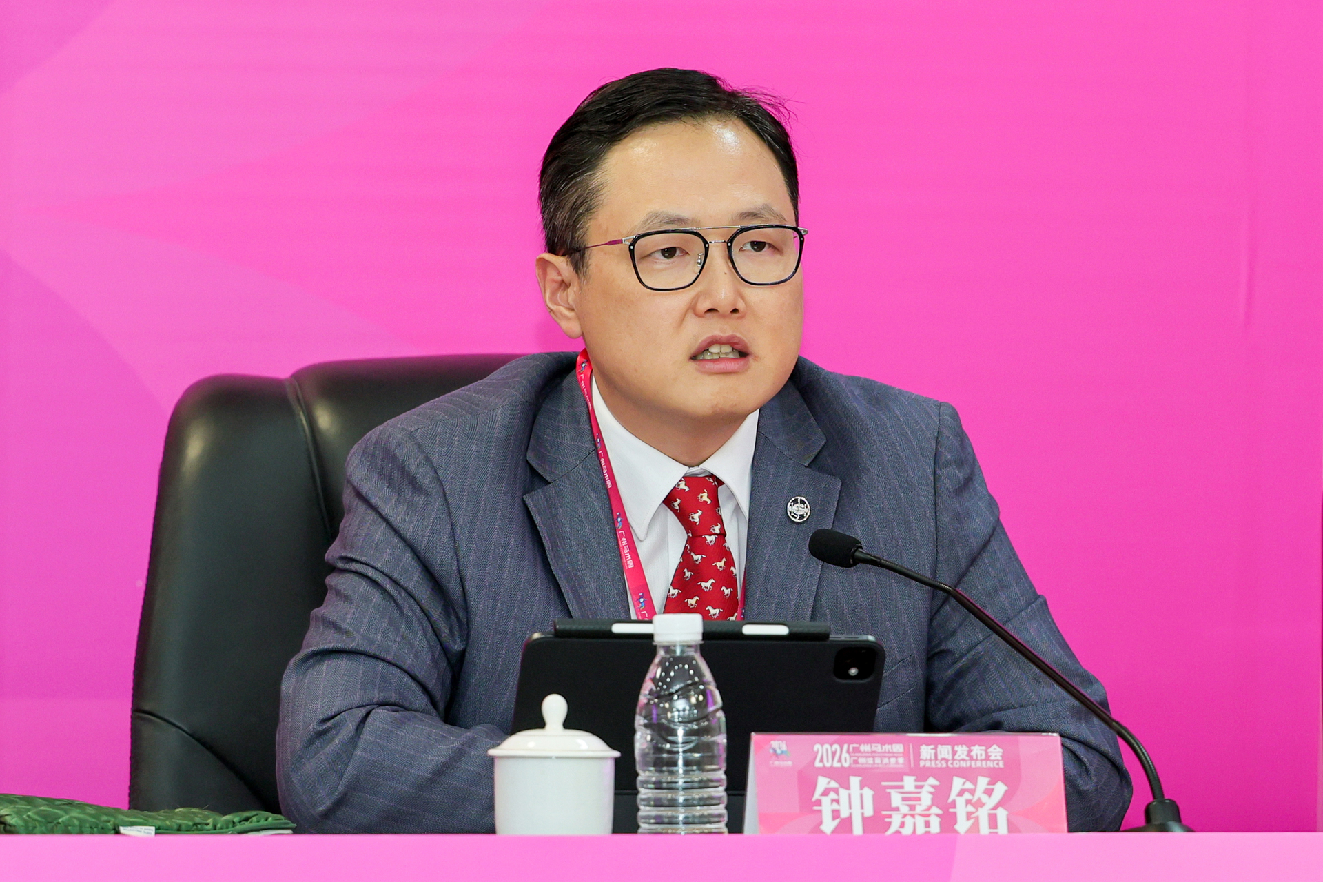 0d5bd28c73d51d0935568c577ffb3fd2