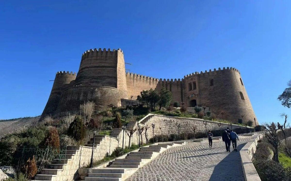 69be0db7e4b08c07fcdcc3e2