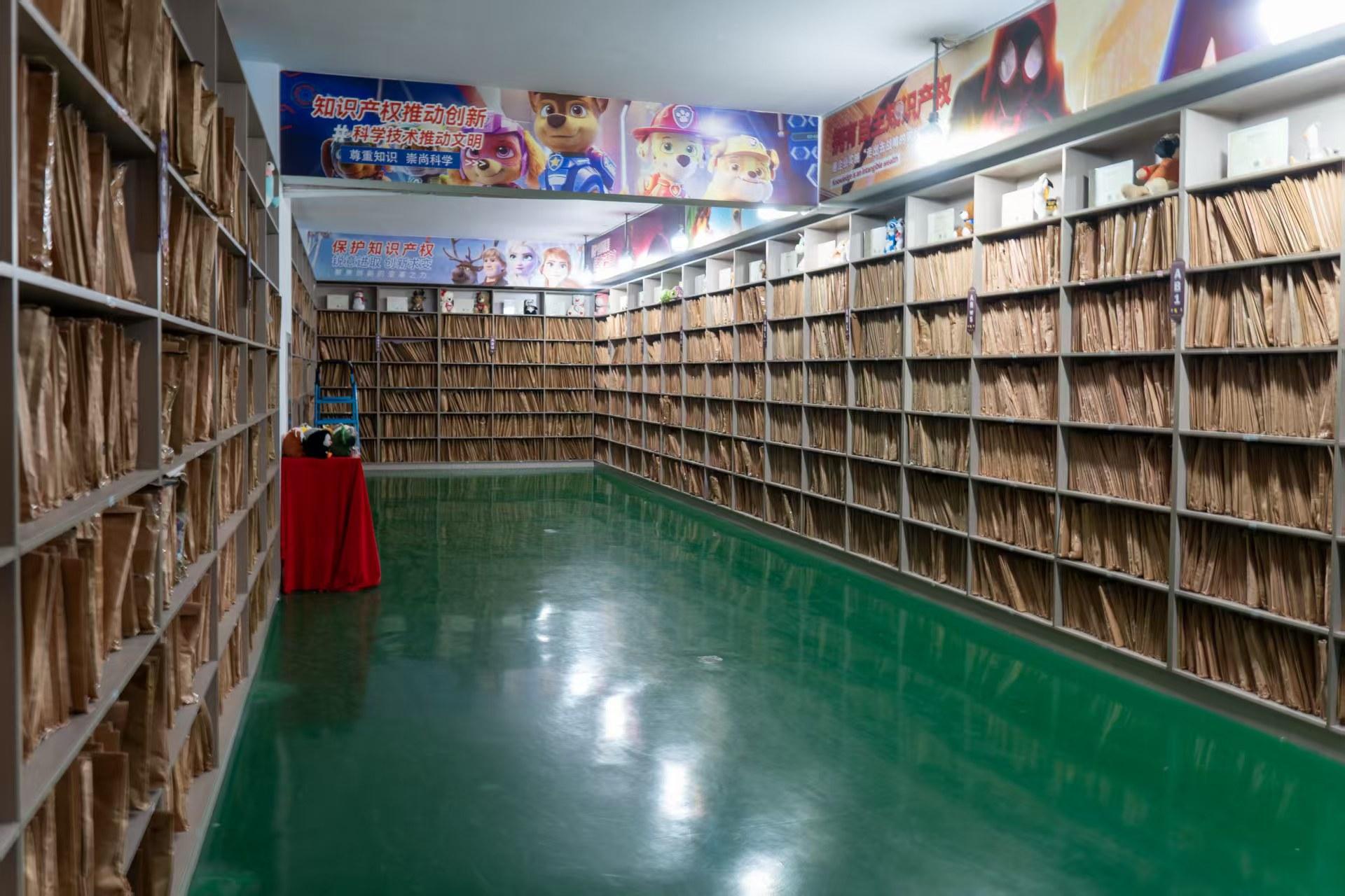 9effb6cd06b4a4117b23ec15a83319f1