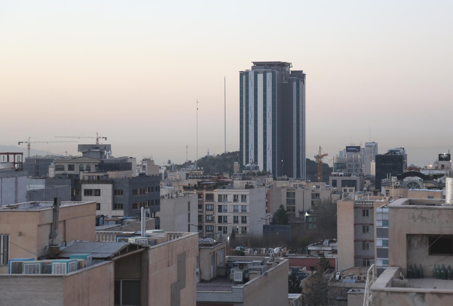 哈梅内伊身亡　伊朗宣布40天全国哀悼（3）XxjpsgC000118_20260301_PEPFN0A001