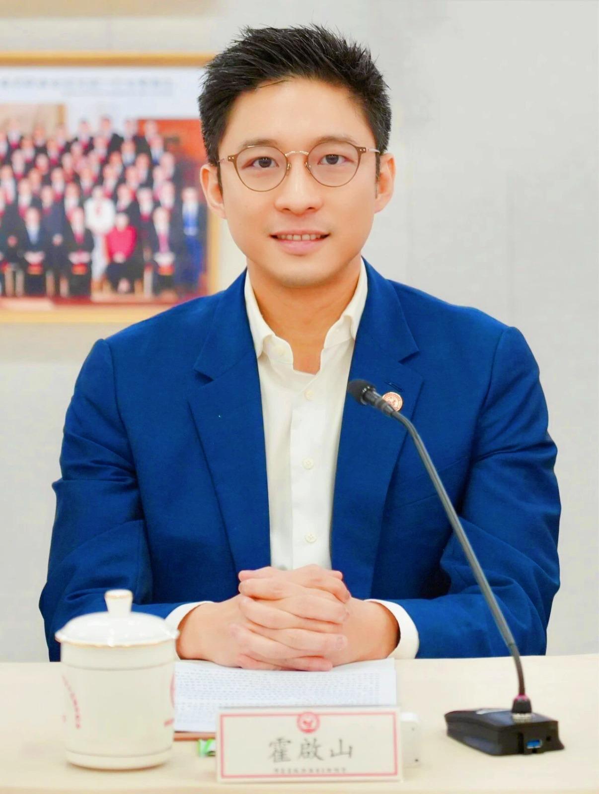 3bf5493f-b195-4e28-bd8c-1f80d78a4a90