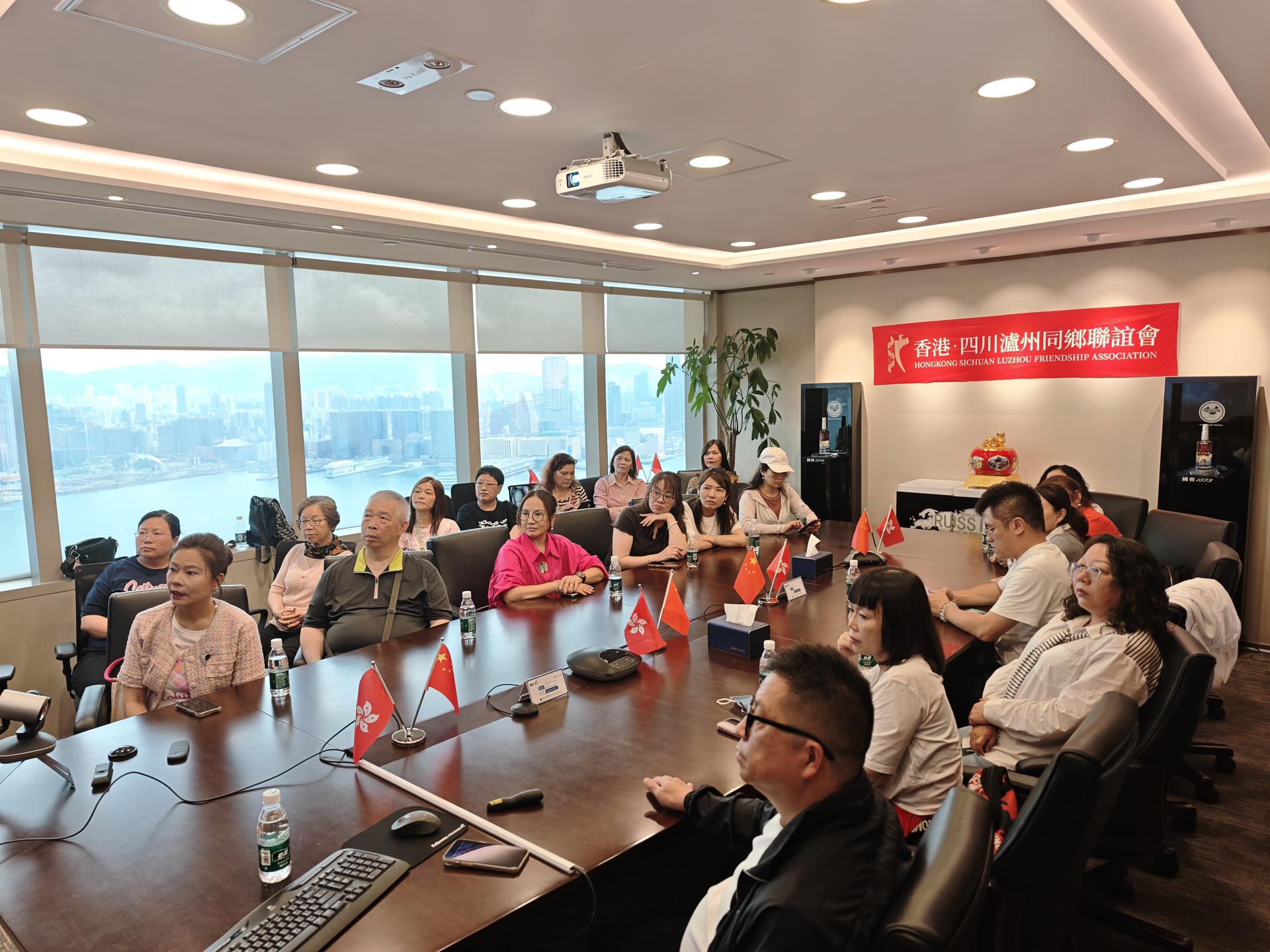 452929375e53a808553dbd153f54190e