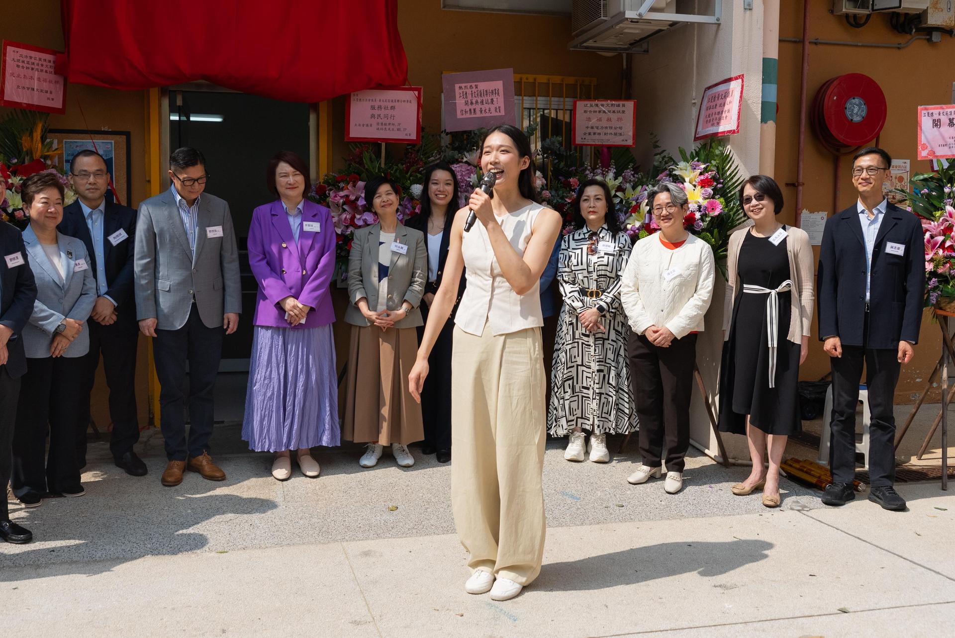 9827882f3e1c38253787f2a803c3576c