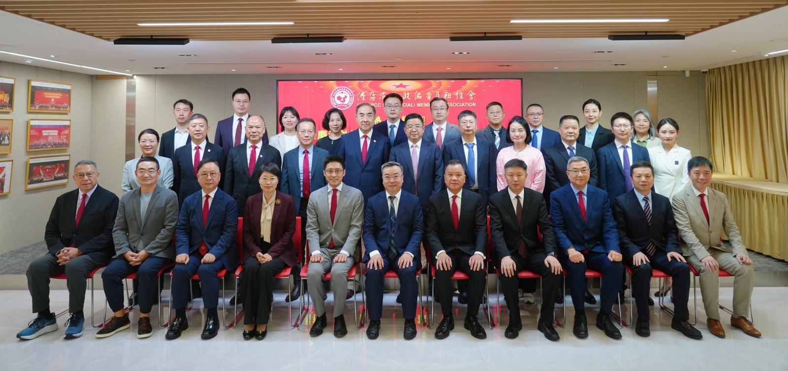 cf18c7f3fec45c18f1808520bc6500a8_