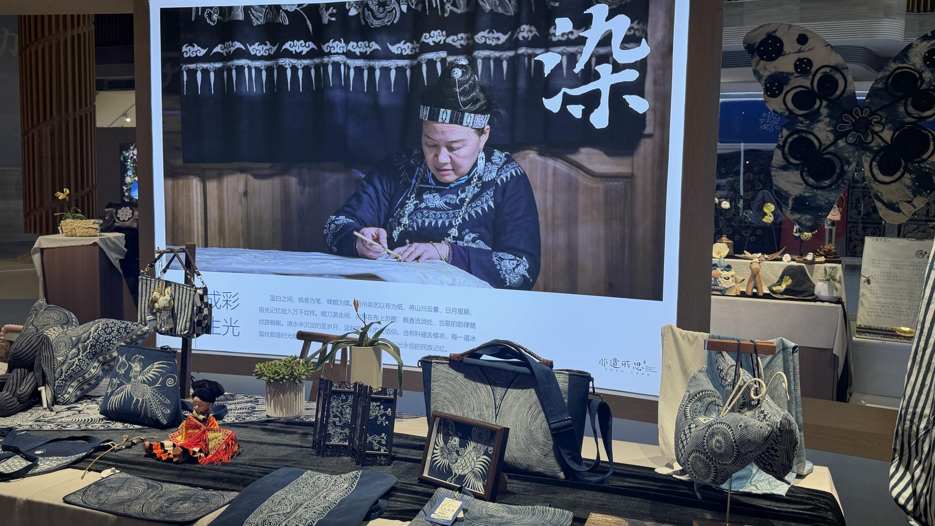 90bf652c7df25ac1f3d6949742378897