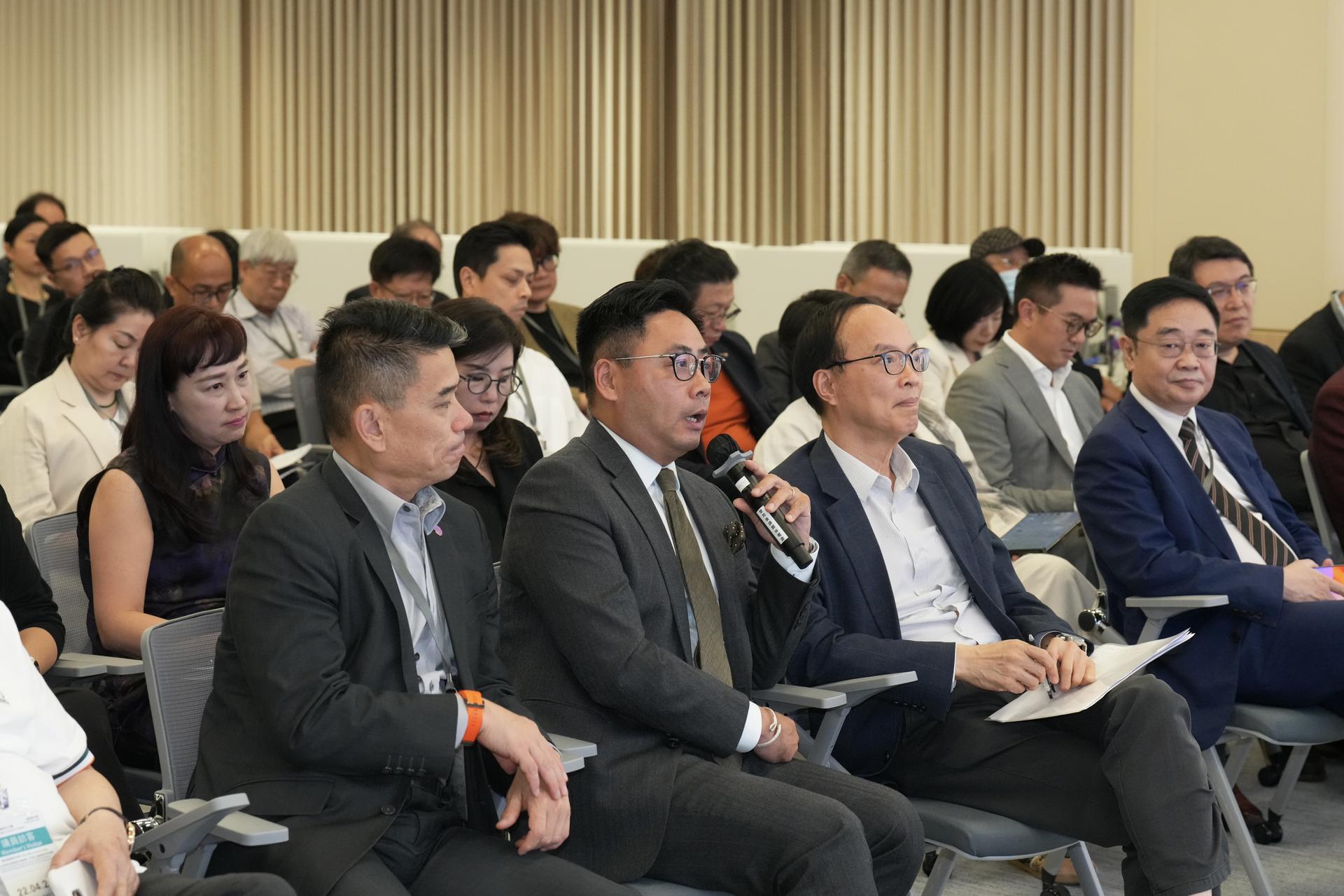 5 與會者發言（葉傲冬議員）