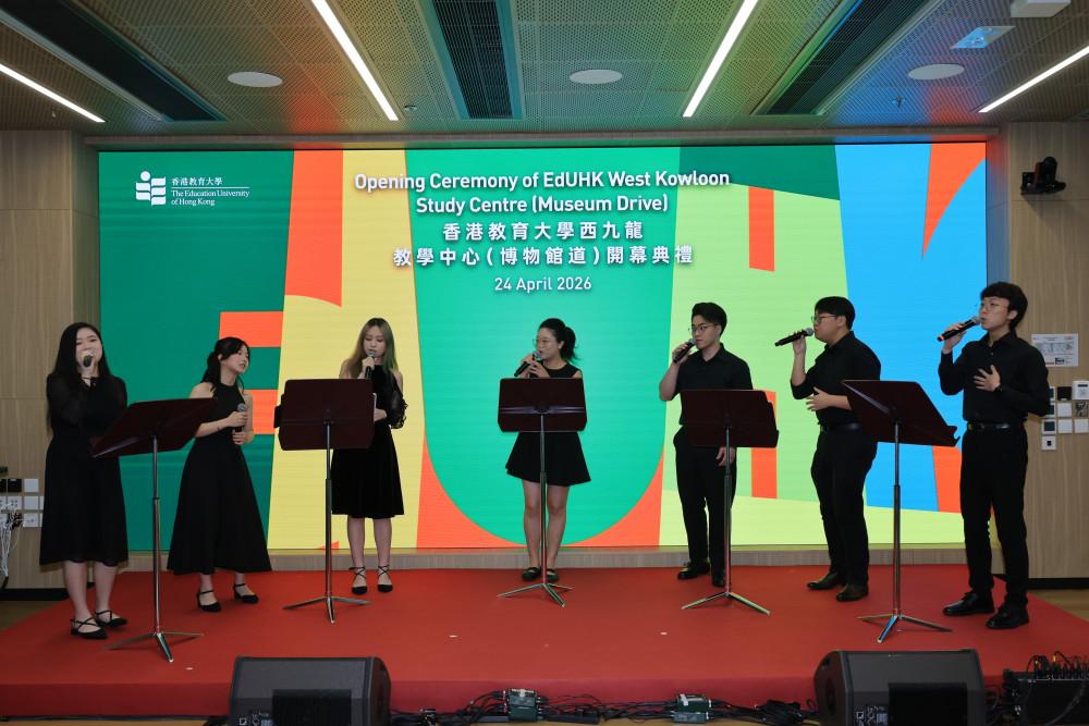 教大爵士合唱团 Lacov 表演