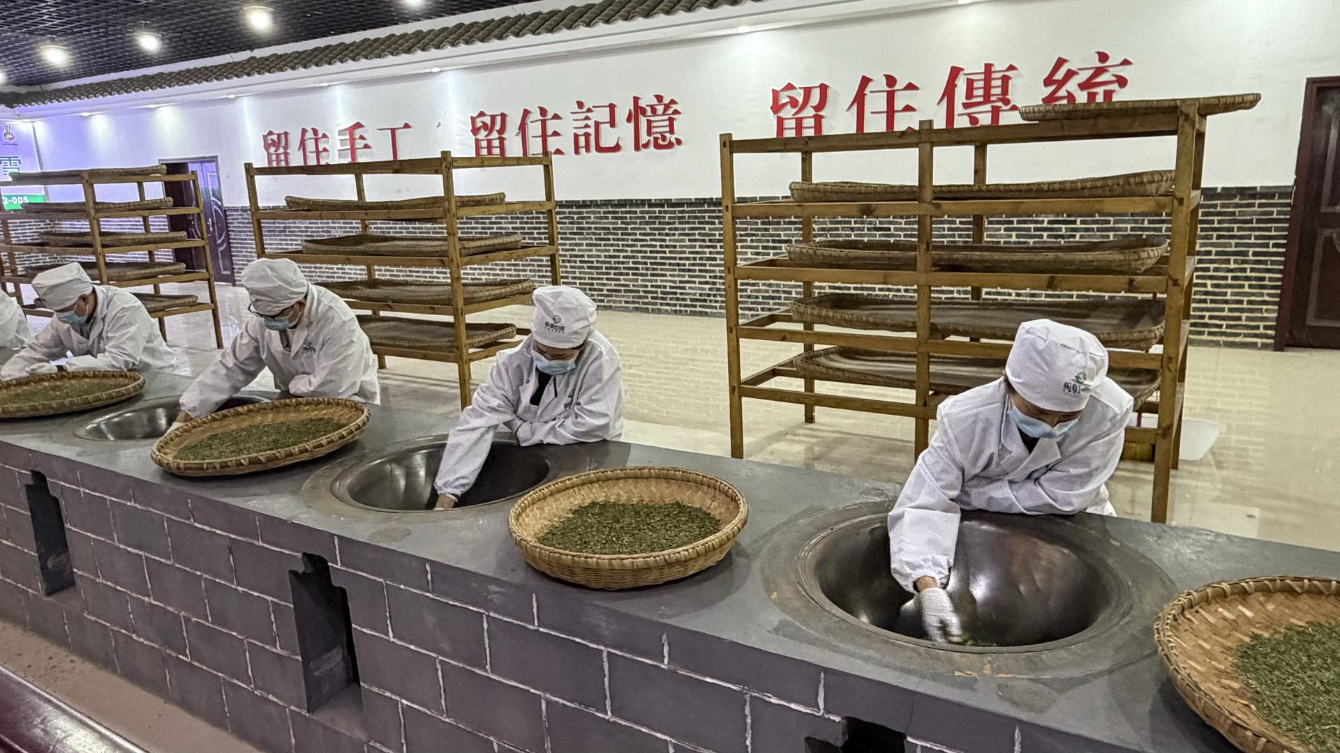 9228603e8108c16e2380e39d13c9f0c3