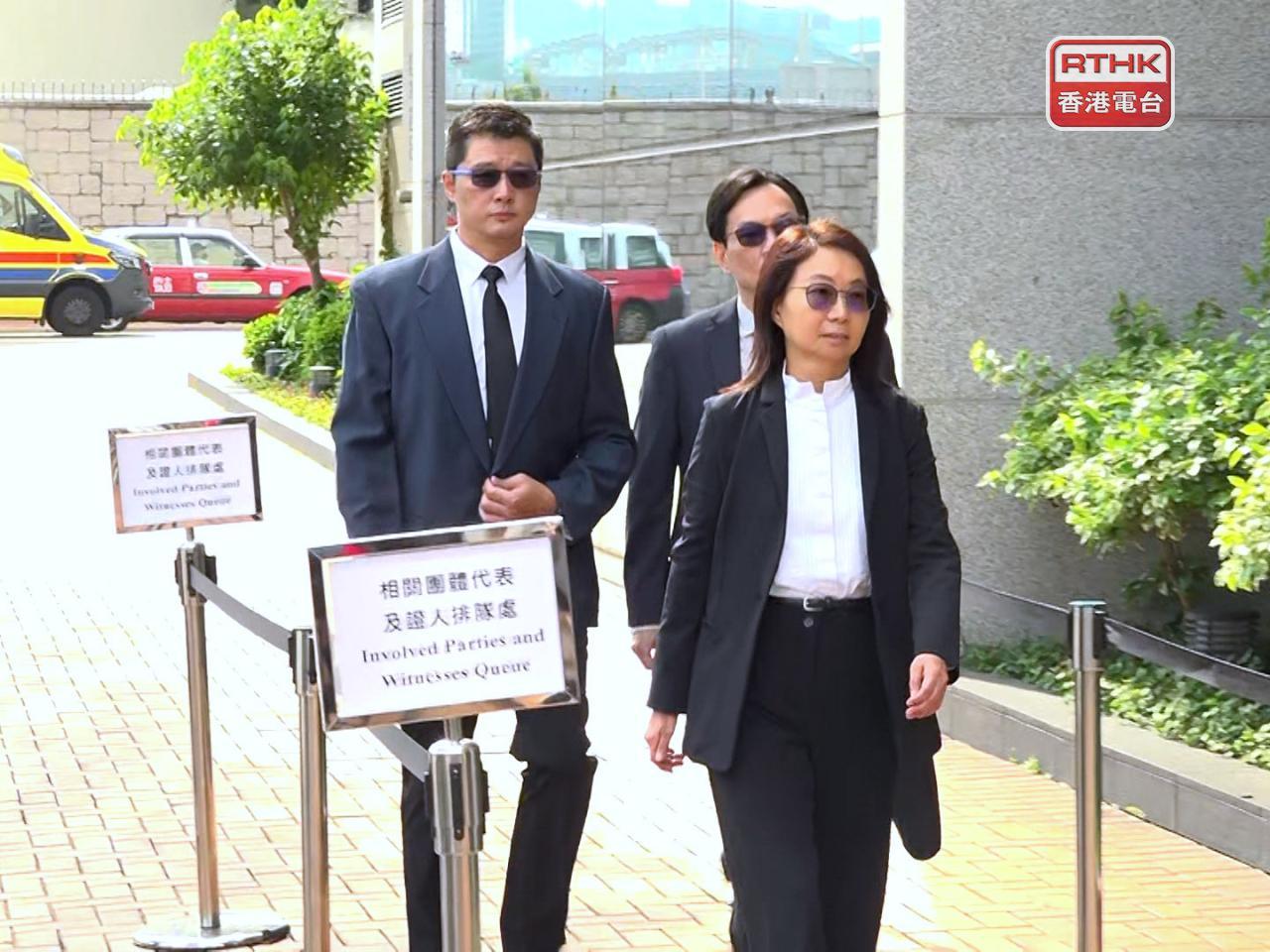 张玉清确认，大厦维修工程用发泡胶封窗，属于屋宇署的规管及执法范畴。（郭志强摄）