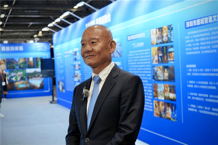 第四屆香港文博會文旅視聽展區推演活動策展人吳保安接受採訪。人民網 吳宇揚揚攝