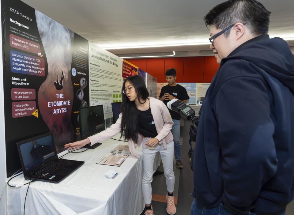 香港樹仁大學新聞與傳播學系展出沉浸式科技專題-探討虛擬實境應用場景