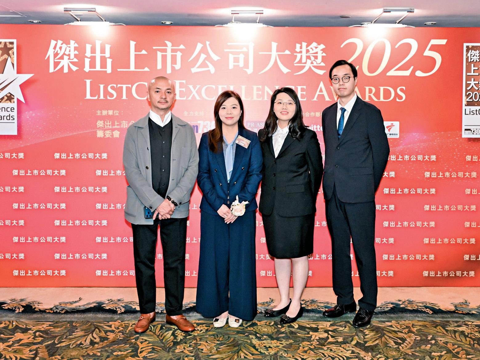 團隊不僅擅長處理棘手的監管調查，更主動為企業高層及董事會提供法律培
