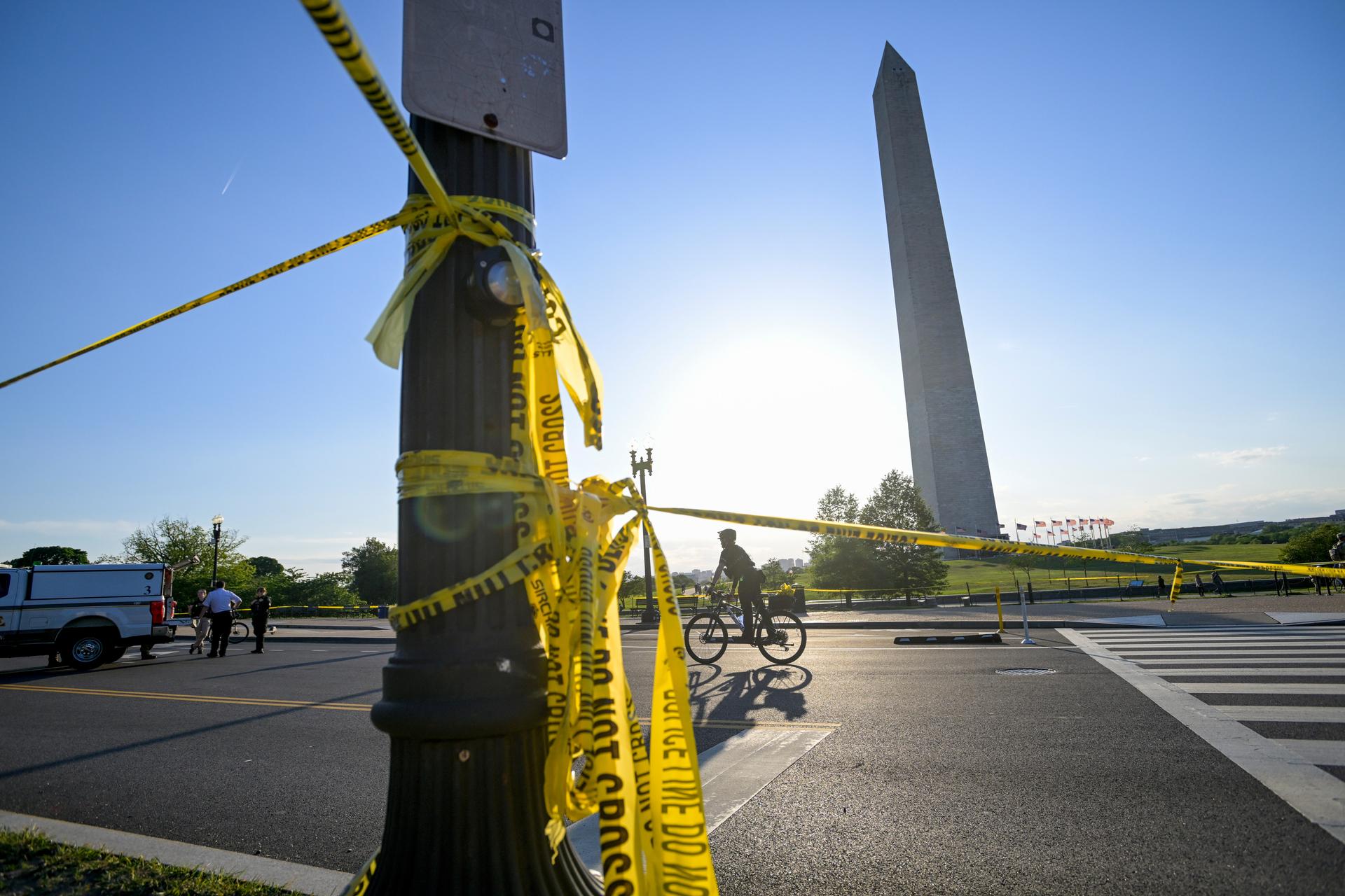 美国白宫附近发生枪击事件　一人被执法人员击中XxjpsgC000048_20260505_PEPFN0A001