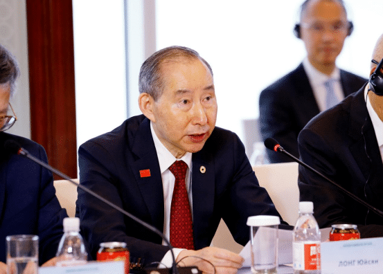 ​龍宇翔出席烏茲別克斯坦總理與中國工商界代表圓桌會議