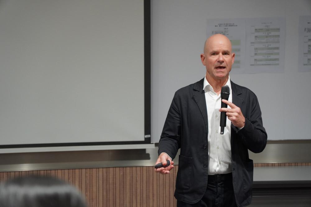 哈佛燕京学社社长罗柏松教授揭示作为道教修炼法门的内丹，有着鲜为人知的佛教根源