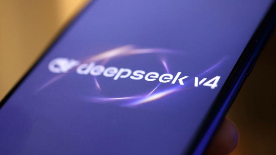 DeepSeek传完成逾500亿首轮融资-估值突破3900亿