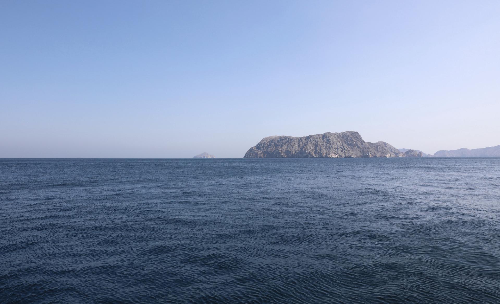 伊朗宣布开放霍尔木兹海峡XxjpsgC000405_20260417_PEPFN0A001 (1)
