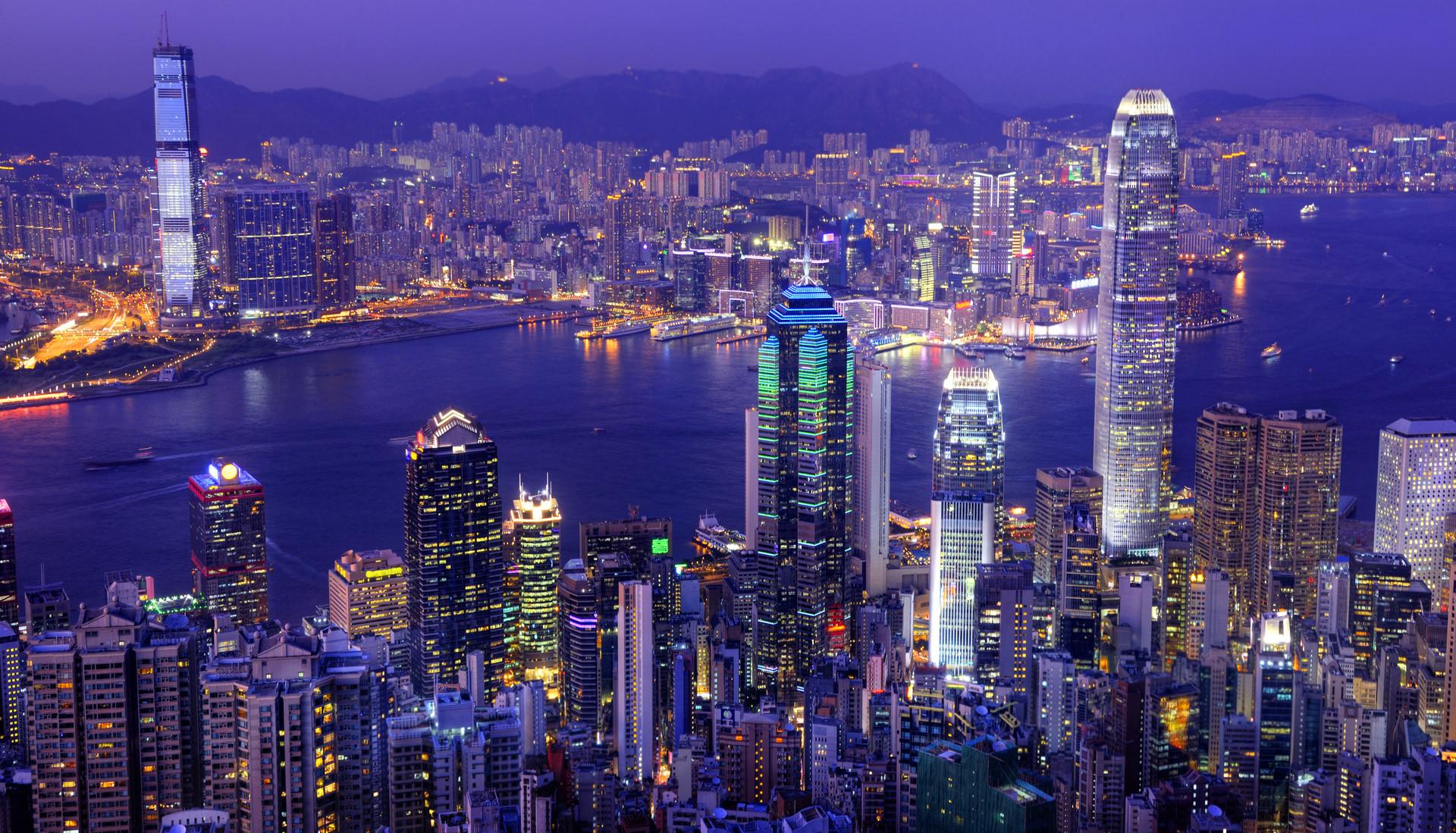 千库网_香港维多利亚港在晚上_摄影图编号20216740