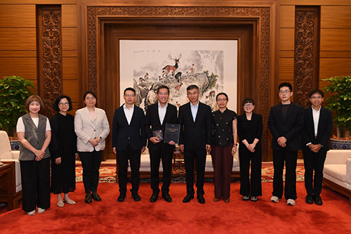 驻京办主任到访中国国家博物馆2