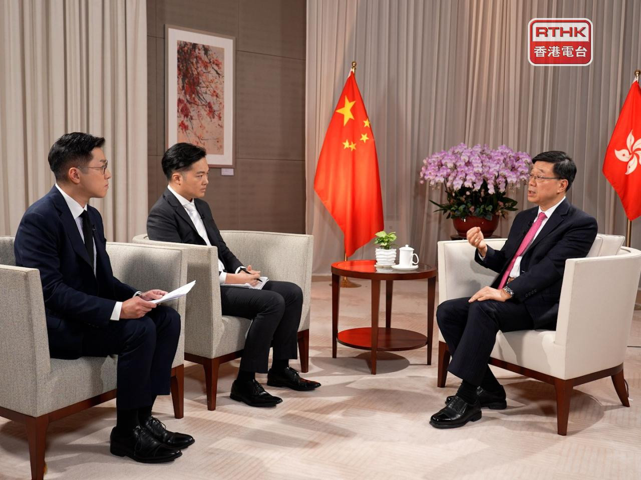 本台及香港大公文汇传媒集团联合制作专题节目《港好十五五》,解读规划纲要重点。(港台图片)
