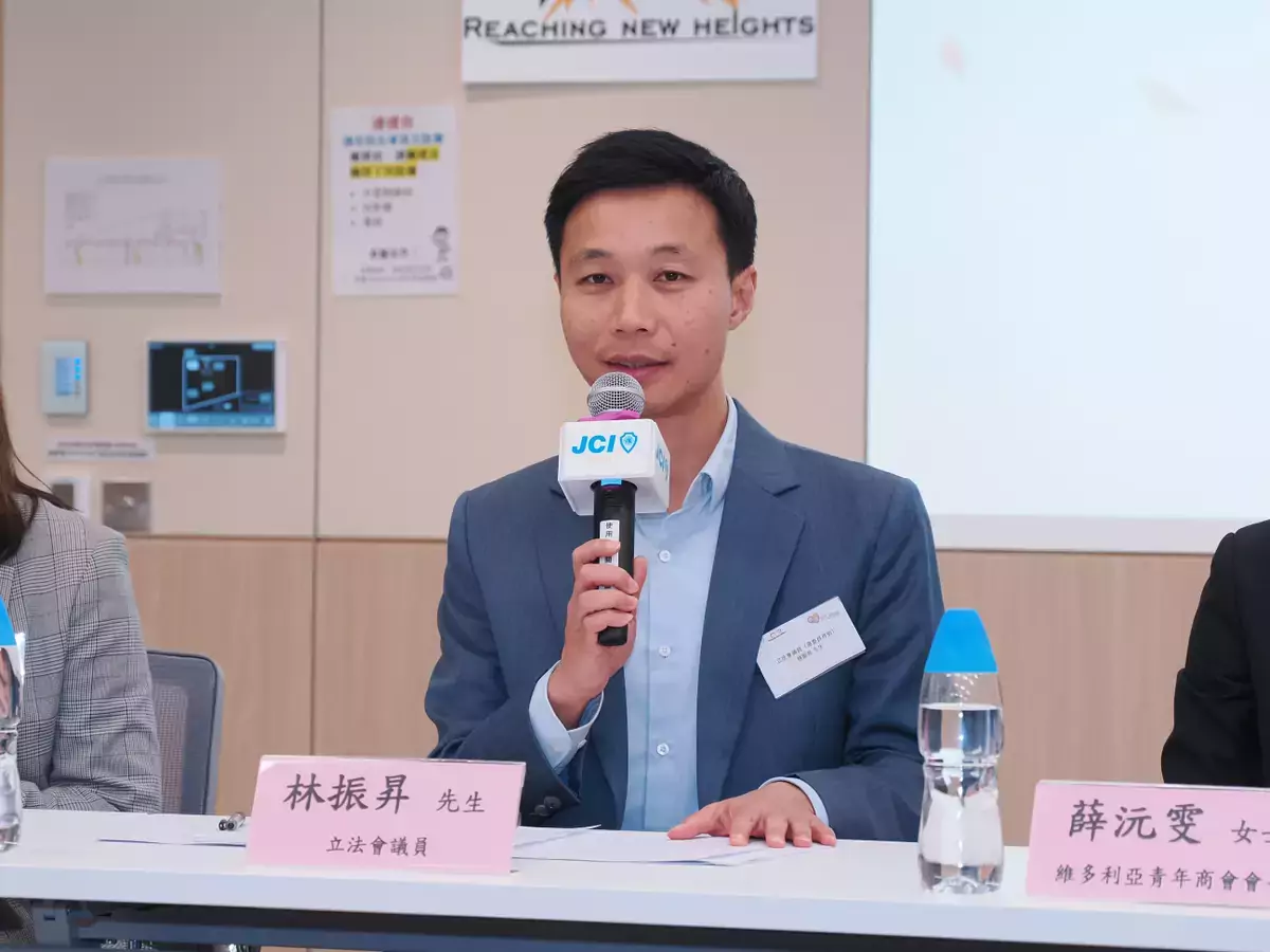林振升倡气温达36度或以上当局应考虑与红或黑工作暑热警告挂勾