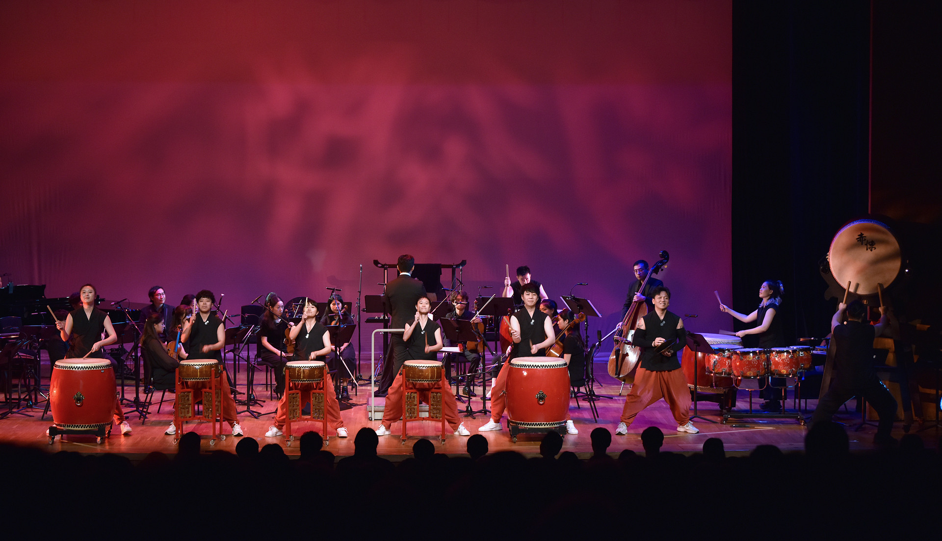 (XHDW·图文互动)(2)《美丽香港2.0》跨界中西音乐汇演在港上演XxjpsgC000552_20260901_PEPFN0A001