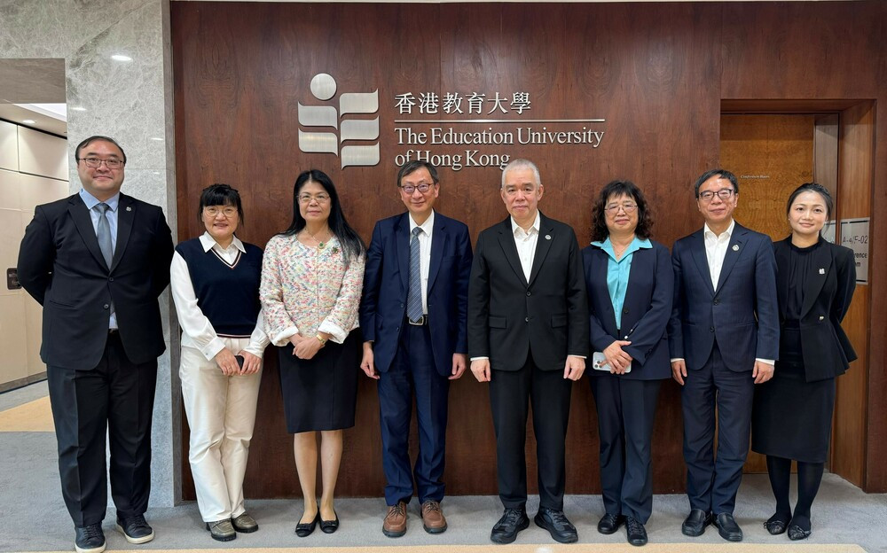 （左起）教大教育发展与创新学院项目经理邓健清先生、教大助理副校长（研究）谷明月教授、澳科大协理副校长梁文慧教授、教大校长李子建教授、澳科大副校长（行政、策略）唐嘉乐博士、澳科大图书馆馆长肖珑女士、澳科大研究生院主任冯钧国博士，以及澳科大秘书处赵颖妍女士于今年3月会面，为两校深化合作奠定基础
