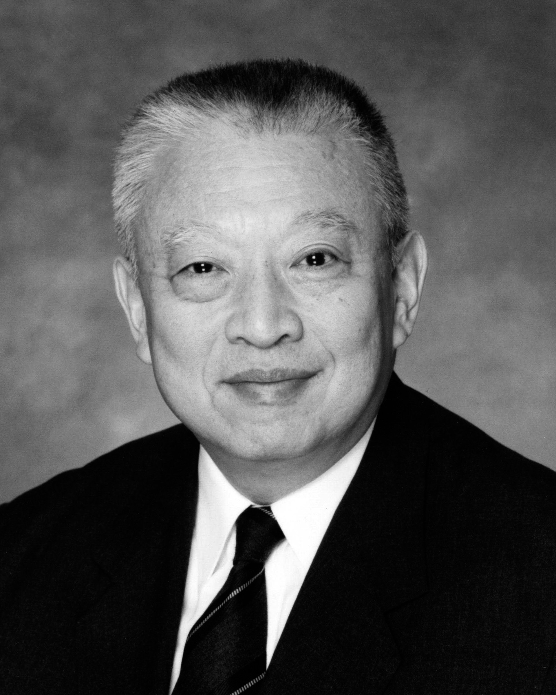 董建华先生遗像