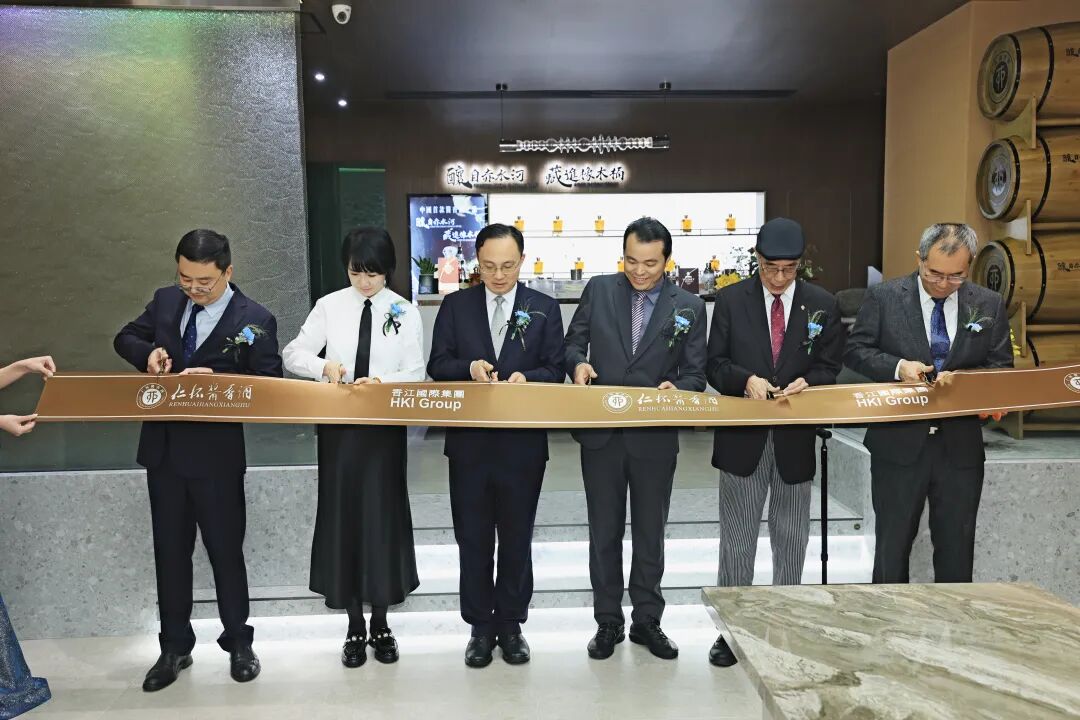 96ec46f398d94a1289da1ef983d79fcf