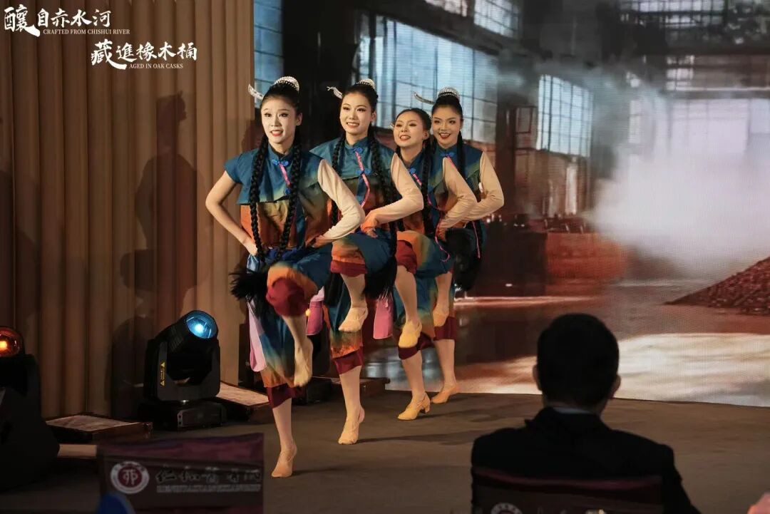 b70030727ea942beb52dacf39b597722