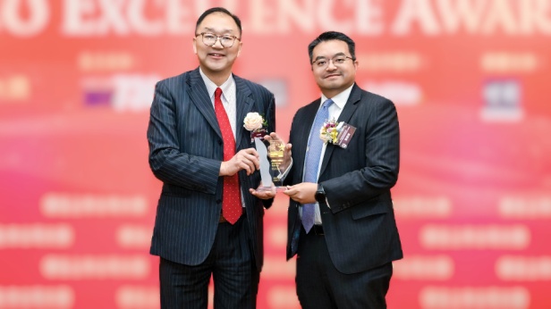 21f3665be46341749b167d7f2d5519f2