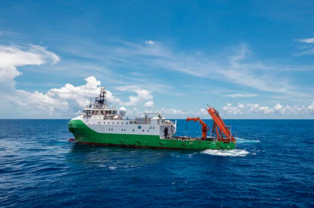 “探索二號”科考船。 (中科院深海所供圖) 截屏2022-10-30 下午5.19.48