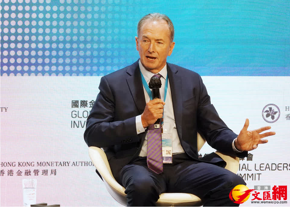 摩根士丹利董事長兼首席執行官James Gorman表示,當前經濟環境不明朗,疫情令全球經濟放緩。(大公文匯全媒體記者林良堅攝) 6361fc38e4b03aa1237f5076_v1