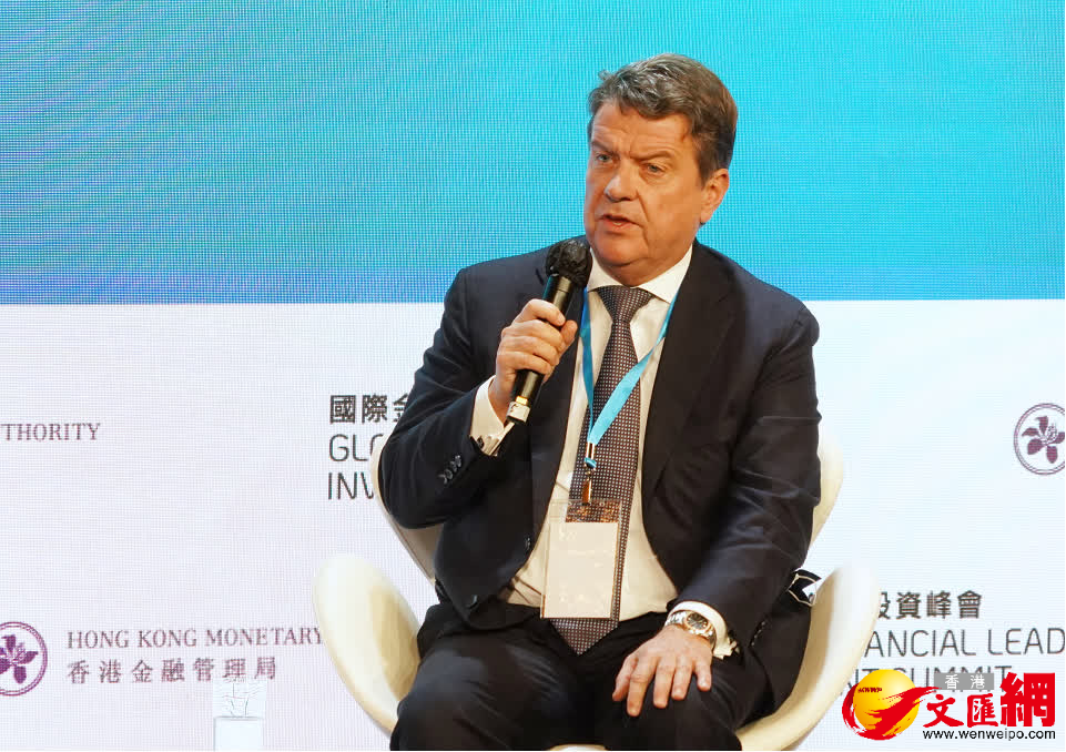 瑞銀集團董事長Colm Kelleher表示,對與中國合作有信心,等待中國控制疫情後開放市場。(大公文匯全媒體記者林良堅攝) 6361fc67e4b03aa1237f5084_v1