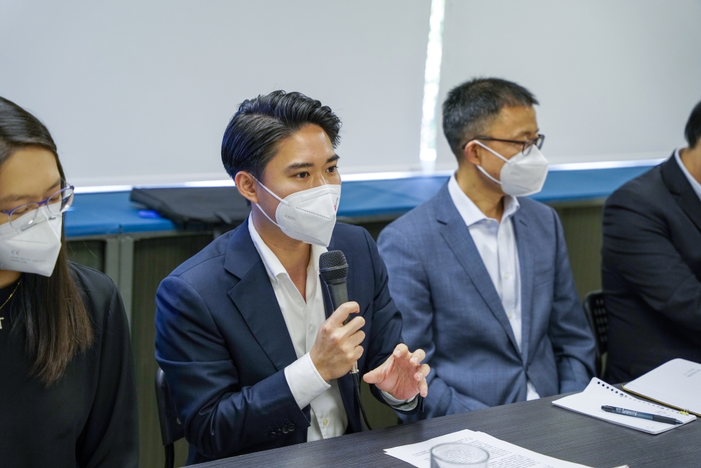 香港選委會委員、民建聯執行委員、香港青年會主席陳凱榮 香港選委會委員、民建聯執行委員、香港青年會主席陳凱榮1