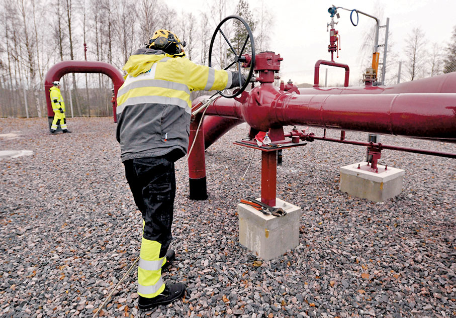 6525e67ee4b0bf23114bcfa0