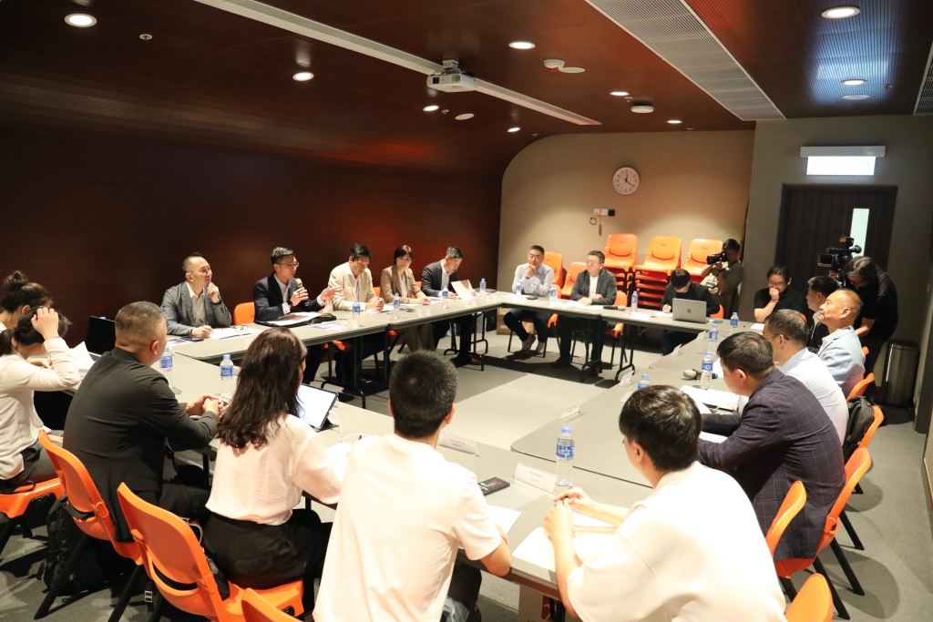 CB425393-1FDF-4933-8B05-CCDA9186AB0C_1_201_a