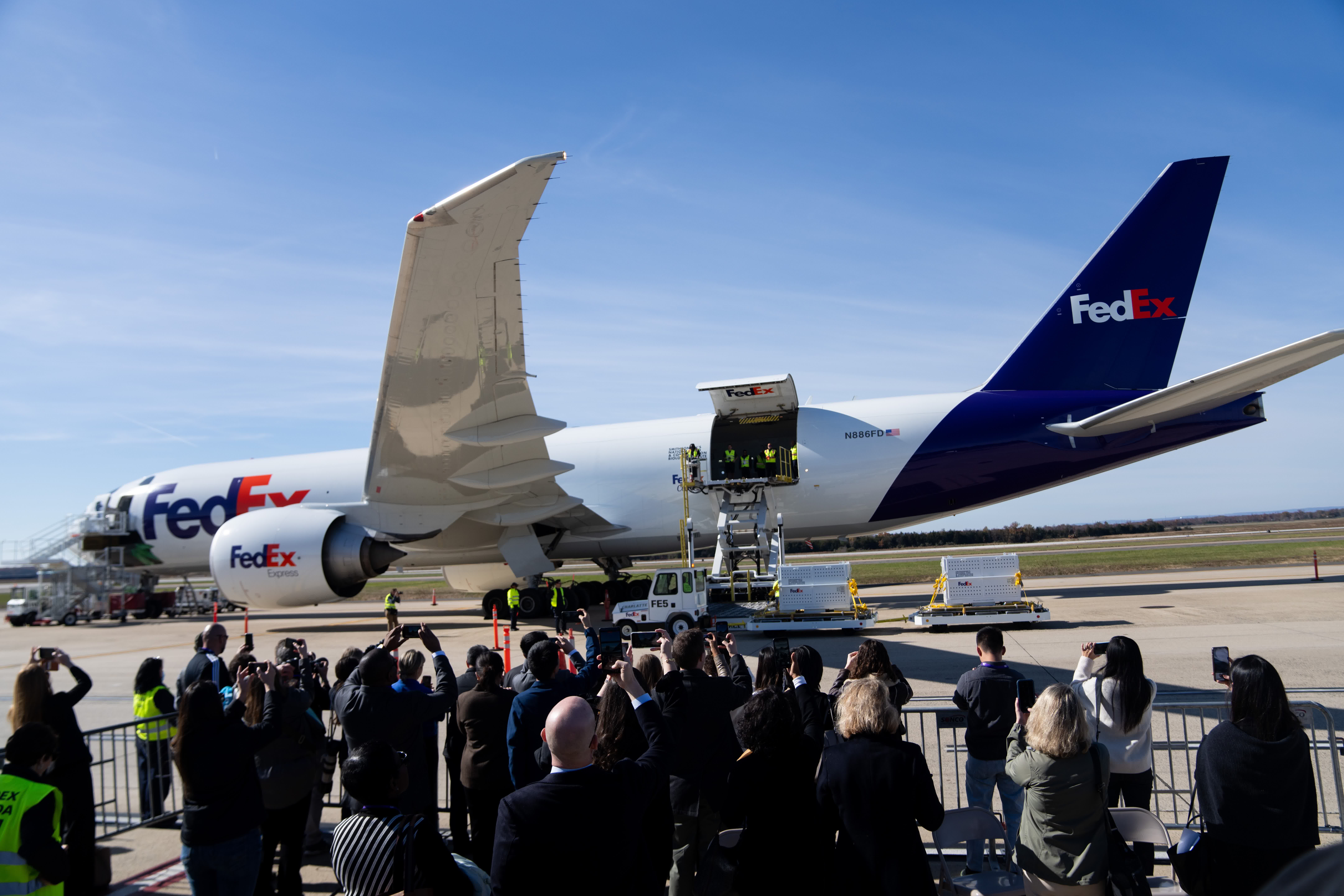 654c33bee4b0a70fad55df211