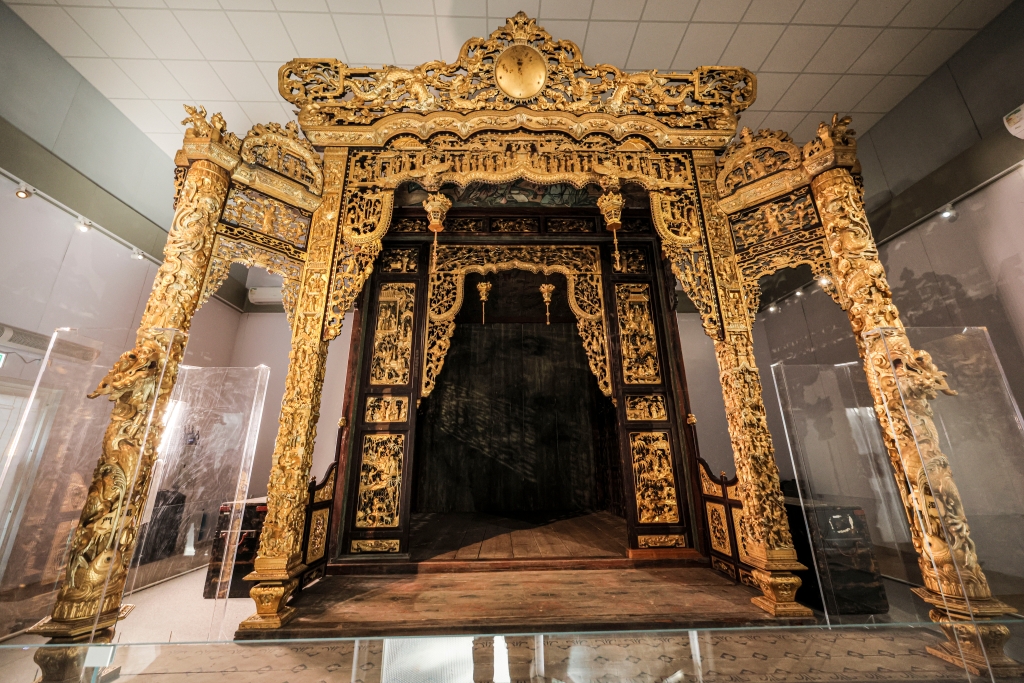 最瞩目展品金漆木雕「番禺神楼」首次惊艳亮相香港