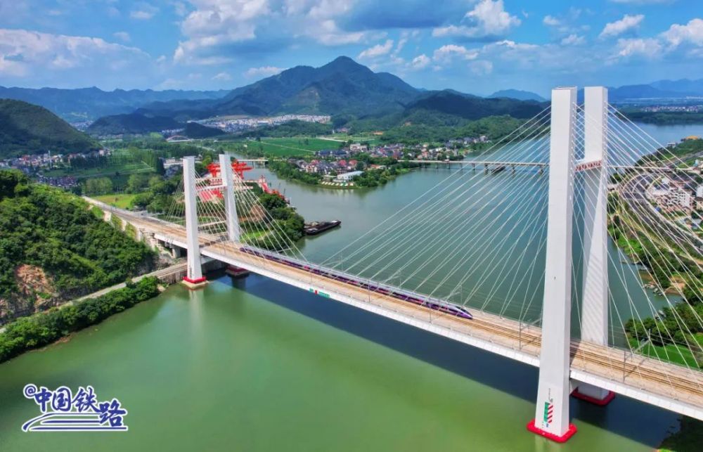 1129855406_16943319518461n