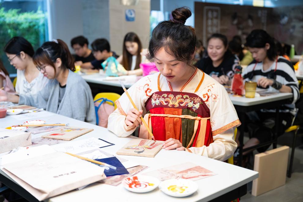 1129862731_16946913523221n