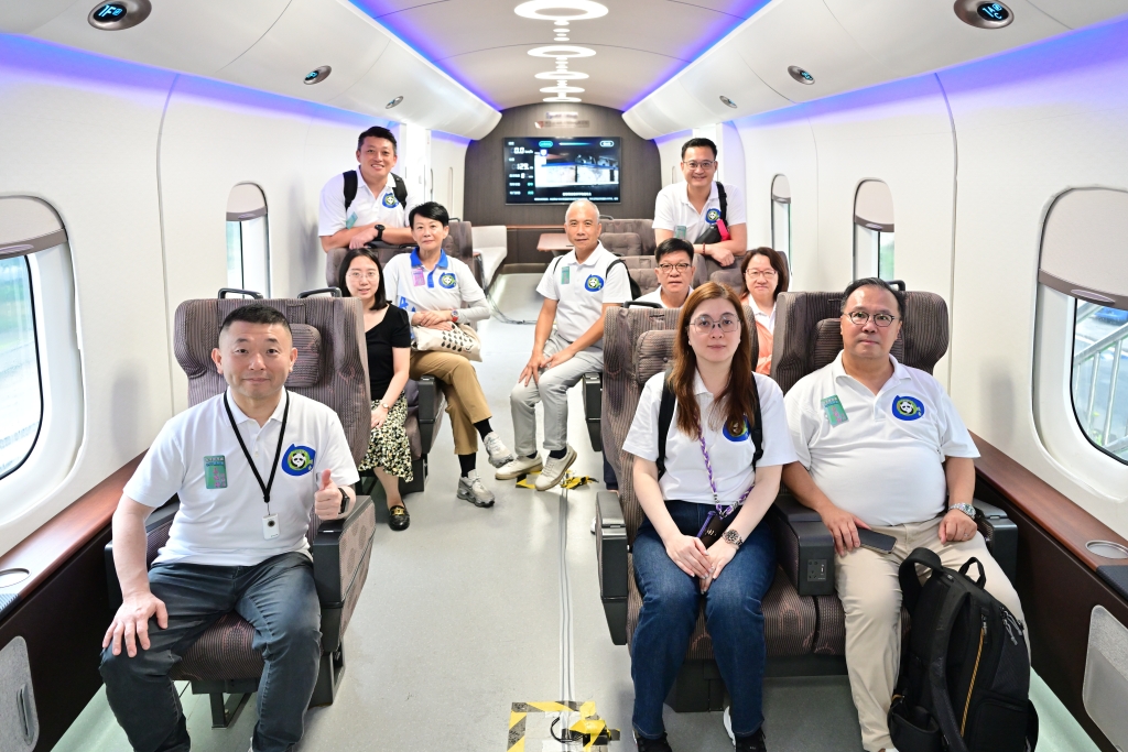 参观了西南交通大学