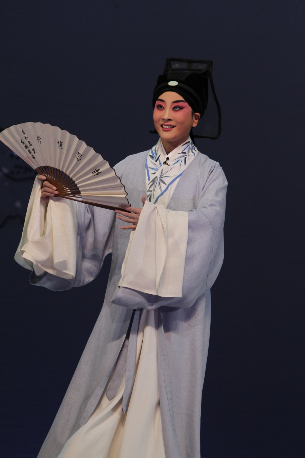张俊玲在《良宵》中饰演的狄仁杰 (2)