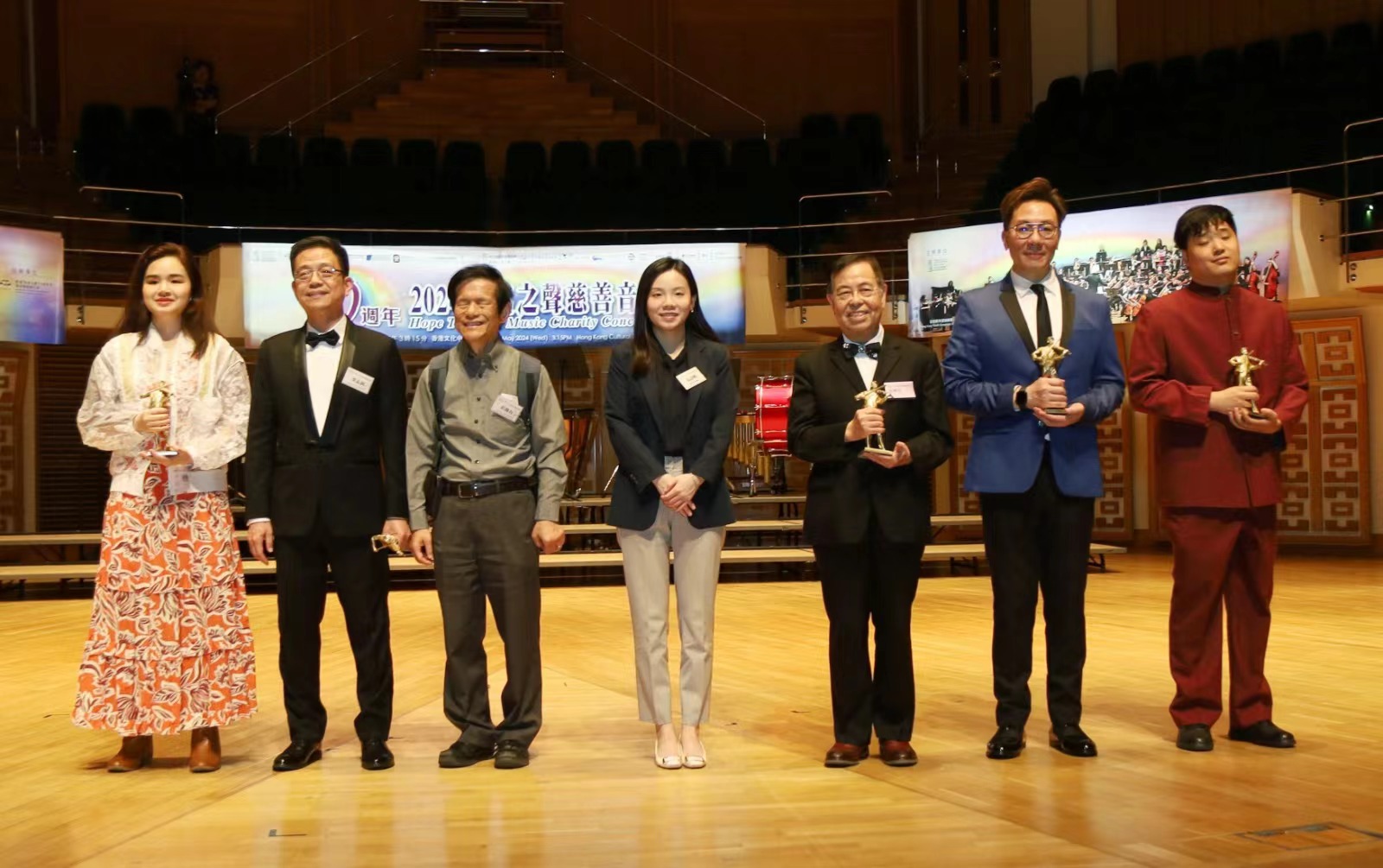 99505637fc2a4a7a584ff708993b912d