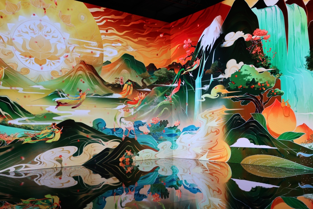 本次文旅視聽沉浸展運用尖端的裸眼3D視覺技術,讓香港市民將能夠全方位、多角度地深入了解內地優質的旅遊資源(本刊記者 趙欣 攝) 7quUR0RjbbwXeDz9UxCULjj1gbGF7jPBK5u